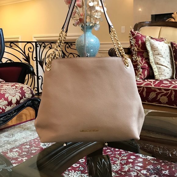 Authentic Michael kors oyster leather handbag - Picture 4 of 8